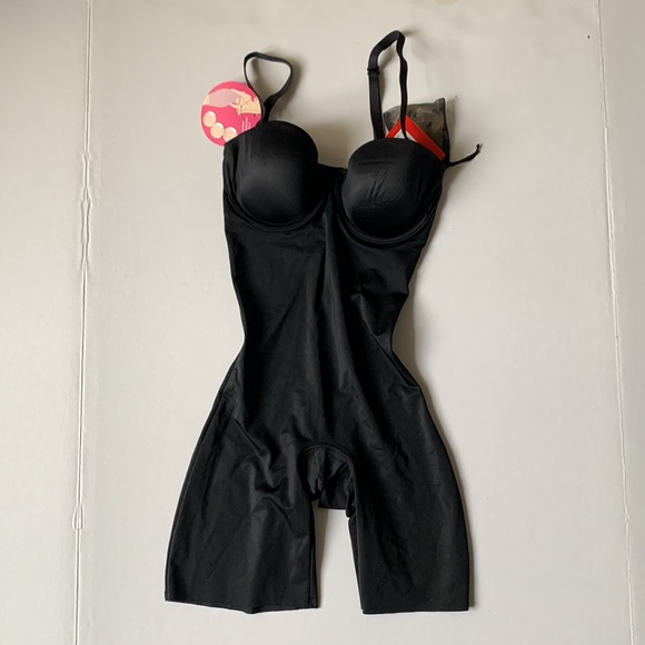 Spanx strapless bodysuit - Picture 4 of 12